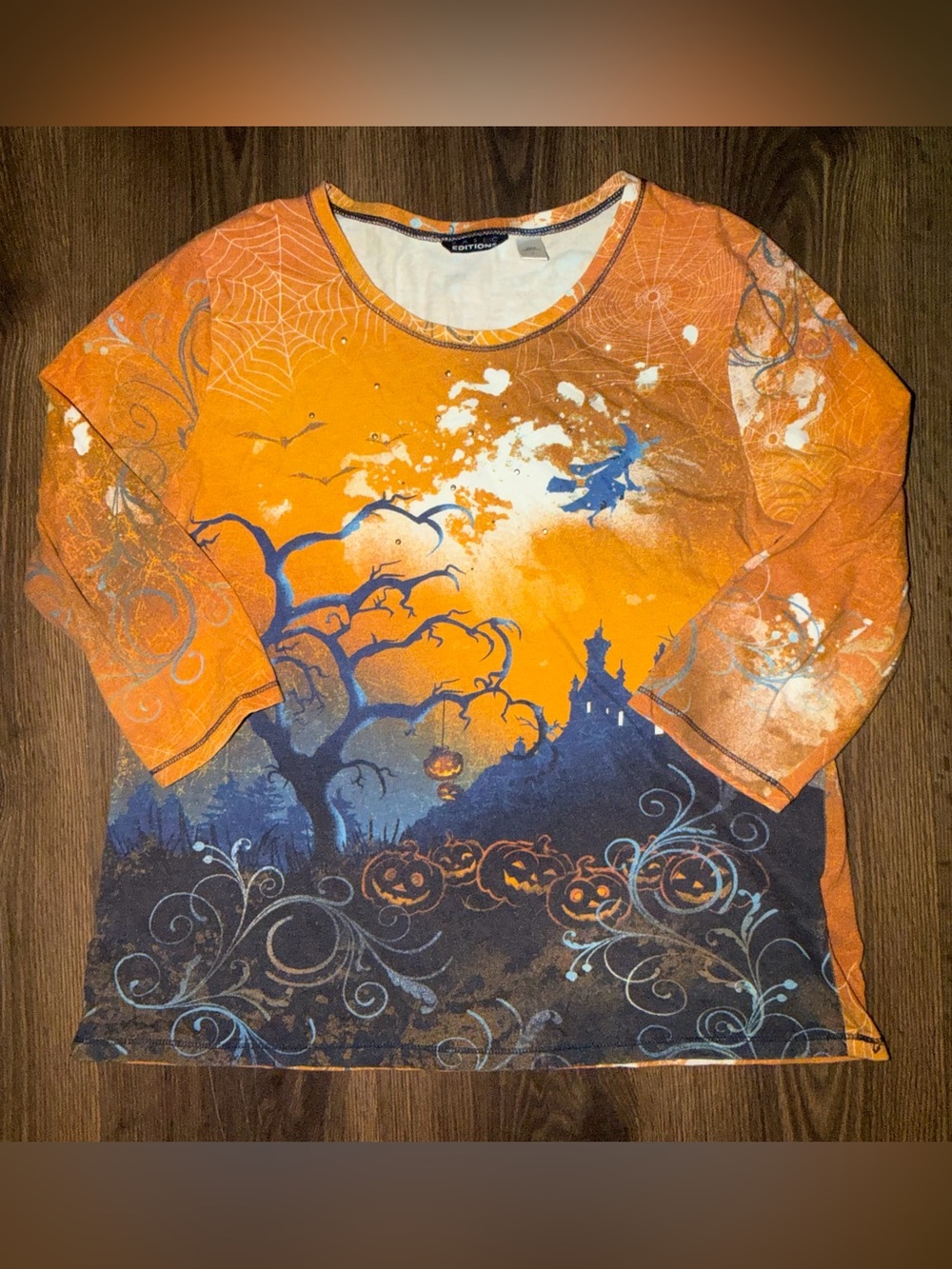 Basic Editions Y2K‎ 2000s Halloween Witch Shirt